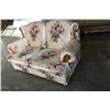 Image 2 : FABRIC FLORAL SOFA
