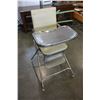 Image 1 : RETRO FOLDING BABY HIGH CHAIR