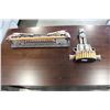 Image 1 : DECORATIVE PISTOL DISPLAY TOWEL RACK AND BOTTLE OPENER