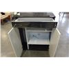 Image 3 : MODERN WHITE DOOR CUPBOARD