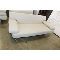 GREY FUTON
