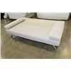 Image 3 : GREY FUTON