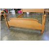 Image 2 : OAK KINGSIZE BED FRAME