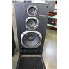 Image 4 : PAIR OF TECHNICS SPEAKERS