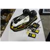 Image 1 : HVR HOVERCRAFT RC WITH 2 BATTERIES AND CHARGER