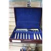 Image 1 : CASED FISH SET