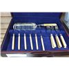 Image 2 : CASED FISH SET