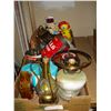 Image 1 : 2 TRAYS OF VINTAGE COLLECTIBLES PLAYA SONG ROBOT AND MORE