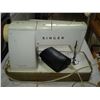 Image 1 : VINTAGE SINGER SEWING MACHINE MODEL 478