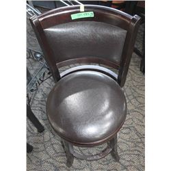 24" SWIVEL WOOD AND LEATHERETTE BARSTOOL
