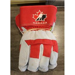 ON CHOICE:TEAM CANADA RED WORK GLOVES - LOT OF 2