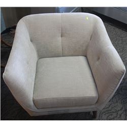 OSLO BEIGE SOFA CHAIR FLOOR DISPLAY