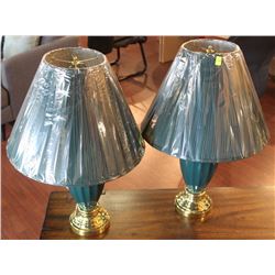 PAIR OF GREEN CERAMIC AND BRASS LAMPS WITH SHADE