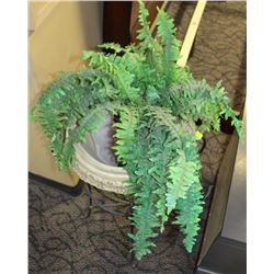 SILK PLANT WITH STAND