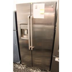 21.9CU FT. S/S SIDE BY SIDE FRIDGE, DISPENSER