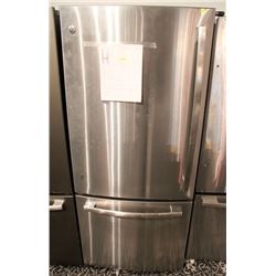 GE 20.9 CU FT BOTTOM FREEZER REFRIGERATOR