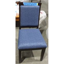 LOT OF 2 BLUE CHAIRS, WITH NO ARMS