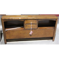 LAKEWOOD QUEEN HEADBOARD