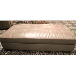 SALVADORE GREY OTTOMAN