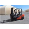 Image 2 : 2011 Toyota Diesel Forklift 6k Capacity 3182 Hours Model 8FDU30 (Runs,Drives,Lifts,See Video)