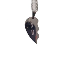 Hell Fest (2018) Natalie (Amy Forsyth) Movie Props