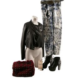 7500 Jacinta Bloch (Scout Taylor-Compton) Movie Costumes