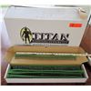 Image 1 : 1 Box #8x1-3/4" Deck Screws Pilot Point, Titanguard - Total Screws = 10,000