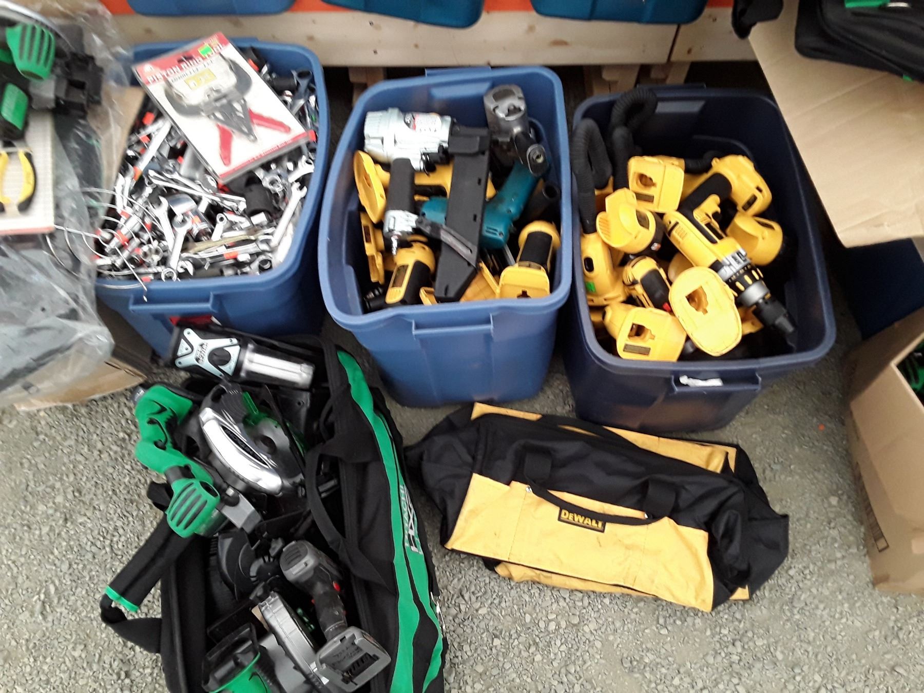 Lots of power tools More individual pictures and descriptions coming soon