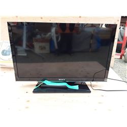 Sony 32" flatscreen TV c/w Remote