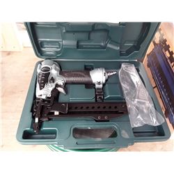262-HTIACHI AIR STAPLER