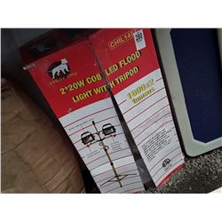 280-LED FLOOD LIGHT WITH TRIPOD