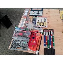 434- assorted shop lot W tap and die set in box