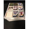 Image 1 : MIXED SPORTS TRADING CARD LOT (100 SLEEVES)