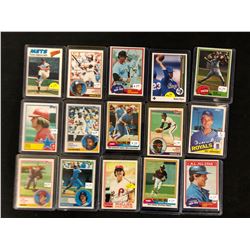 BASEBALL TRADING CARDS LOT