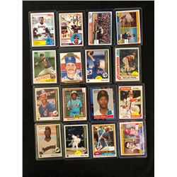 BASEBALL TRADING CARDS LOT