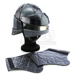 Visitors’ Army Black Combat Helmet and Diana’s (Jane Badler) Black Gauntlets - V (1984 - 1985)