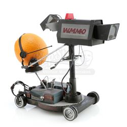 Minute Maid Orange's Stop-Motion Cameraman Puppet and Camera Miniature - MINUTE MAID ORANGE SODA COM