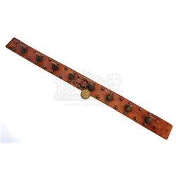 Spot Munster's Dragon Collar - THE MUNSTERS (1964 - 1966)