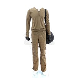 Dexter Morgan's (Michael C. Hall) Stalking Ensemble - DEXTER (2006 - 2013)