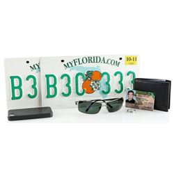 Dexter Morgan's (Michael C. Hall) Personal Items - DEXTER (2006 - 2013)