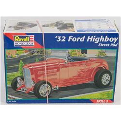 BOXED VINTAGE REVELL 1932 FORD HIGHBOY