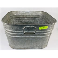 LARGE SOLID ALUMINUM WASH BASIN