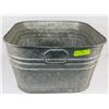 Image 1 : LARGE SOLID ALUMINUM WASH BASIN