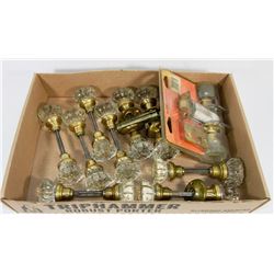 VINTAGE FLAT OF 10 GLASS DOOR