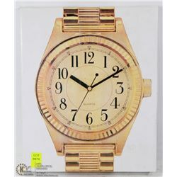 WATCH SHAPE QUARTZ CLOCK