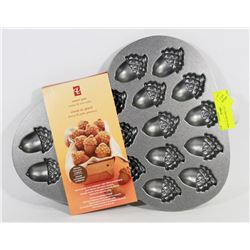 NEW ACORN MINI CAKE SHEET/PAN
