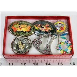 BOX OF ESTATE BROOCHES