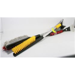 LOT OF 3 SNOW BRUSHES