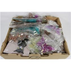 FLAT OF 35 PLUS BUTTERFLY CLIPS