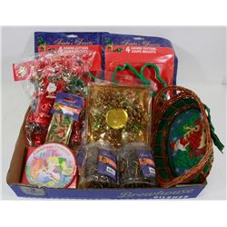 LOT OF ASSORTED CHRISTMAS DECORATIONS AND ITEMS